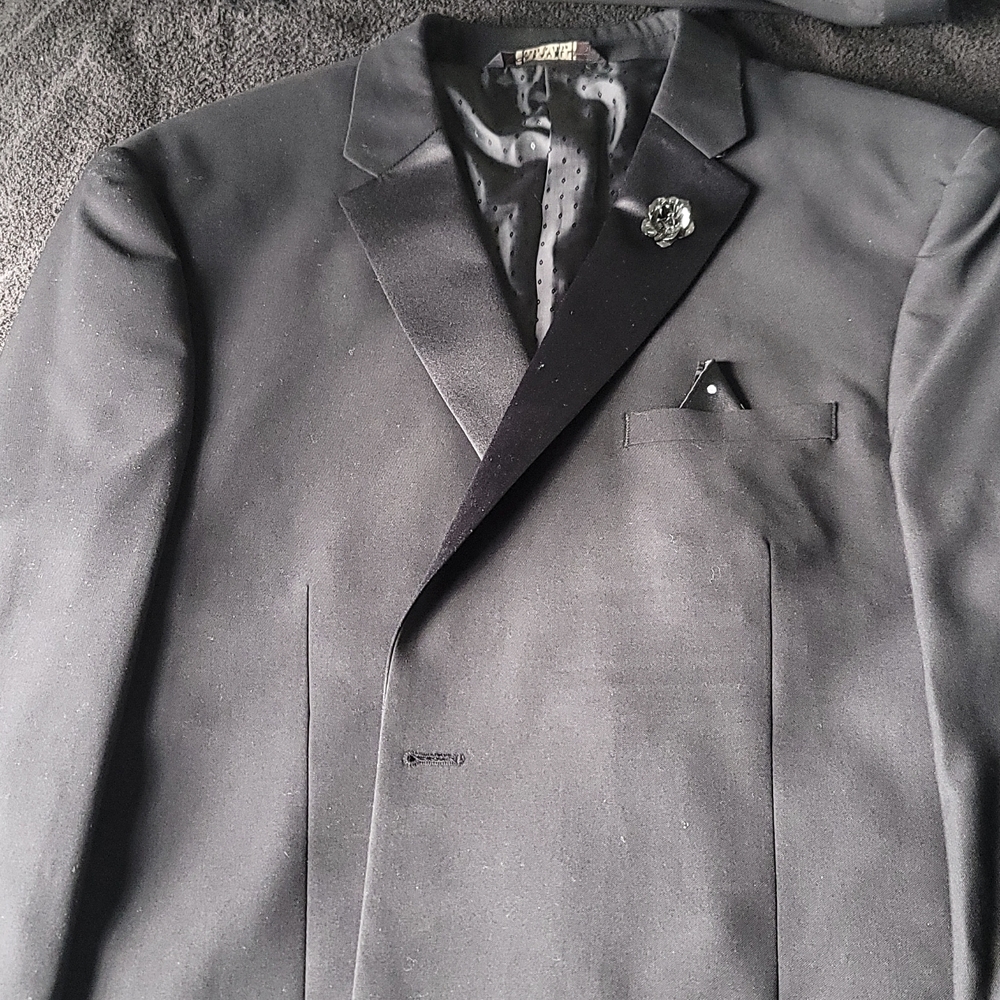 Caravelli Formal Dress Men's Attire